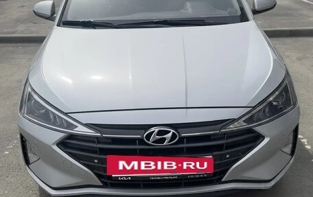 Hyundai Elantra VI рестайлинг, 2019 год, 1 550 000 рублей, 7 фотография