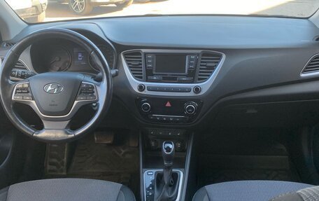Hyundai Solaris II рестайлинг, 2017 год, 1 378 000 рублей, 11 фотография