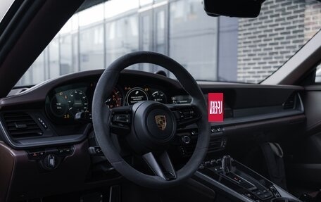 Porsche 911, 2020 год, 15 300 000 рублей, 20 фотография