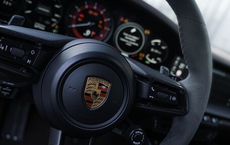 Porsche 911, 2020 год, 15 300 000 рублей, 24 фотография