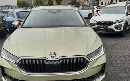 Skoda Superb, 2025 год, 4 325 470 рублей, 2 фотография