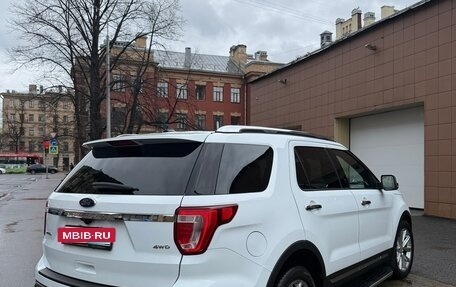 Ford Explorer VI, 2018 год, 2 800 000 рублей, 17 фотография