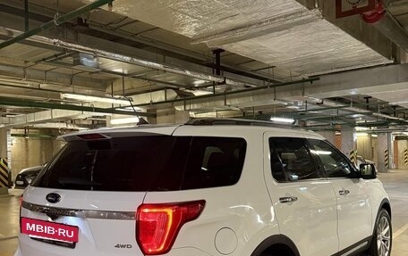 Ford Explorer VI, 2018 год, 2 800 000 рублей, 4 фотография