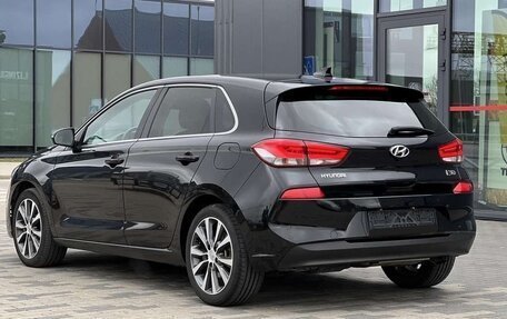 Hyundai i30 III, 2019 год, 985 000 рублей, 4 фотография