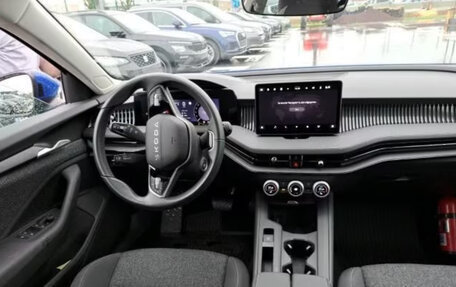 Skoda Superb, 2025 год, 4 104 001 рублей, 6 фотография