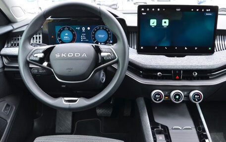 Skoda Superb, 2025 год, 4 342 817 рублей, 5 фотография