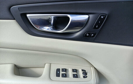 Volvo XC60 II, 2021 год, 3 680 000 рублей, 25 фотография