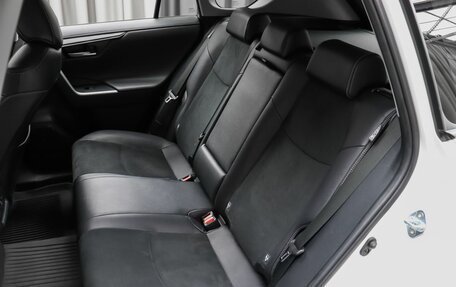 Toyota RAV4, 2021 год, 3 800 000 рублей, 10 фотография