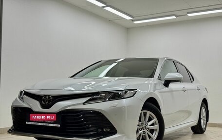 Toyota Camry, 2020 год, 3 180 000 рублей, 7 фотография