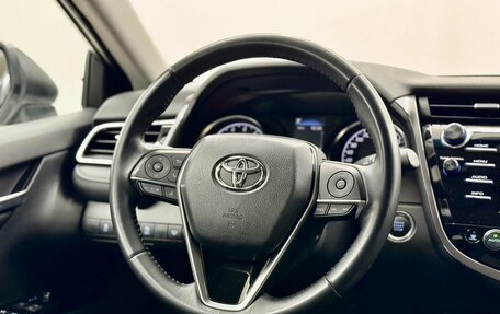 Toyota Camry, 2020 год, 3 180 000 рублей, 18 фотография