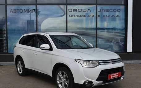 Mitsubishi Outlander III рестайлинг 3, 2014 год, 1 575 000 рублей, 3 фотография