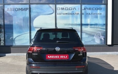 Volkswagen Tiguan II, 2017 год, 2 145 000 рублей, 6 фотография