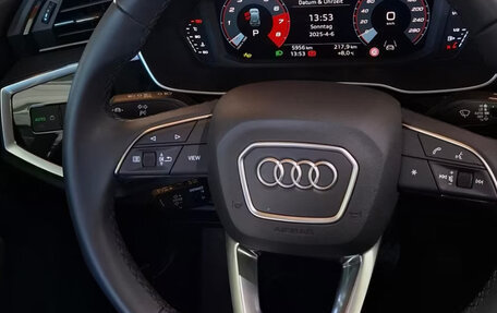 Audi Q3, 2024 год, 5 630 990 рублей, 13 фотография
