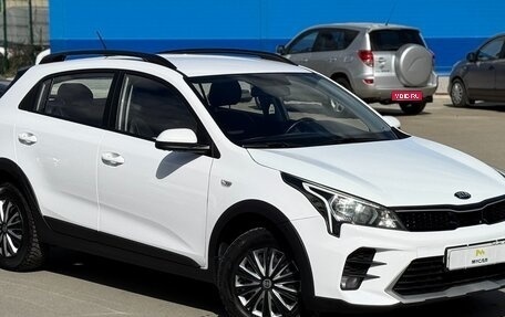 KIA Rio IV, 2021 год, 1 599 000 рублей, 1 фотография