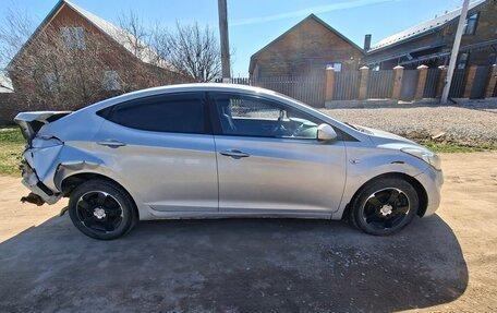 Hyundai Elantra V, 2013 год, 470 000 рублей, 2 фотография