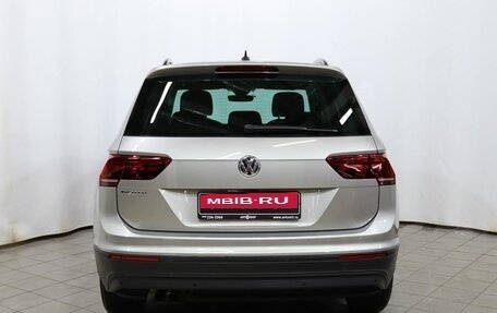 Volkswagen Tiguan II, 2020 год, 2 649 000 рублей, 5 фотография
