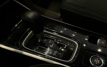 Mitsubishi Outlander III рестайлинг 3, 2021 год, 2 649 900 рублей, 15 фотография