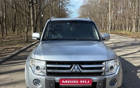 Mitsubishi Pajero IV, 2008 год, 1 690 000 рублей, 1 фотография