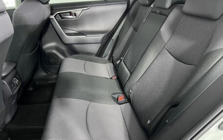 Toyota RAV4, 2020 год, 3 299 000 рублей, 10 фотография