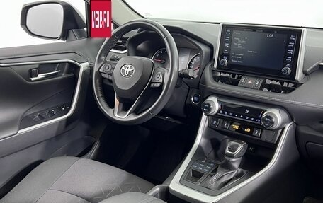 Toyota RAV4, 2020 год, 3 299 000 рублей, 13 фотография
