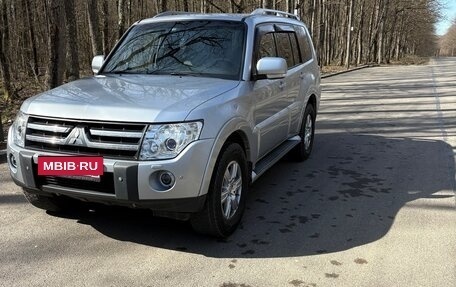 Mitsubishi Pajero IV, 2008 год, 1 690 000 рублей, 3 фотография