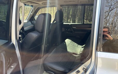 Mitsubishi Pajero IV, 2008 год, 1 690 000 рублей, 14 фотография