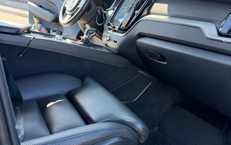 Volvo XC60 II, 2019 год, 3 100 000 рублей, 10 фотография