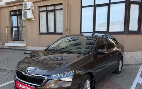 Skoda Rapid II, 2021 год, 1 950 000 рублей, 1 фотография