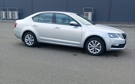 Skoda Octavia, 2020 год, 1 850 000 рублей, 2 фотография