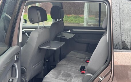 Volkswagen Touran III, 2012 год, 820 000 рублей, 10 фотография