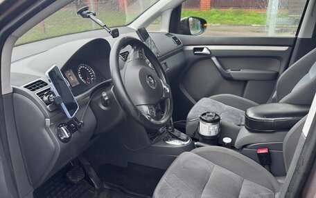 Volkswagen Touran III, 2012 год, 820 000 рублей, 7 фотография