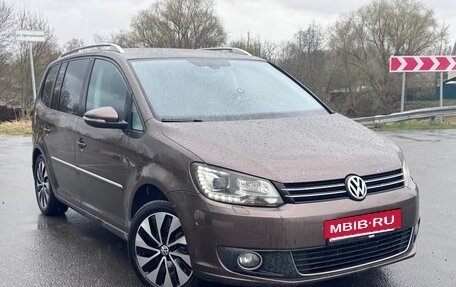 Volkswagen Touran III, 2012 год, 820 000 рублей, 4 фотография