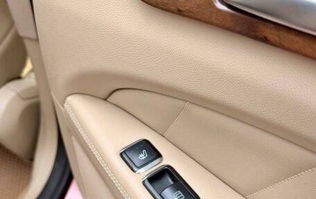 Mercedes-Benz CLS, 2011 год, 1 840 000 рублей, 17 фотография