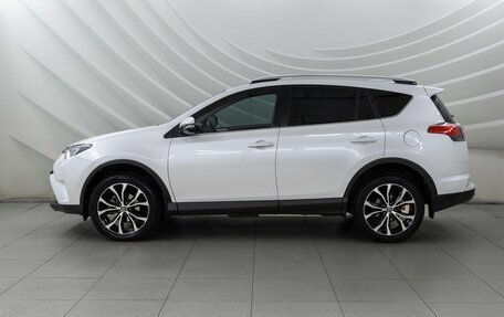 Toyota RAV4, 2018 год, 2 128 000 рублей, 4 фотография