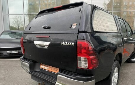 Toyota Hilux VIII, 2017 год, 2 839 000 рублей, 9 фотография
