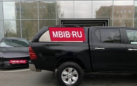 Toyota Hilux VIII, 2017 год, 2 839 000 рублей, 11 фотография