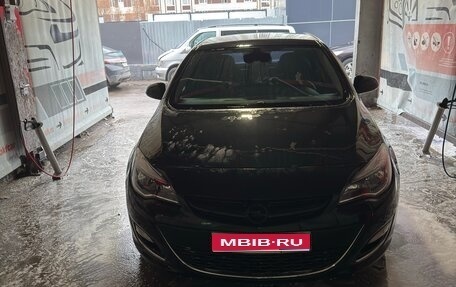 Opel Astra J, 2013 год, 860 000 рублей, 1 фотография