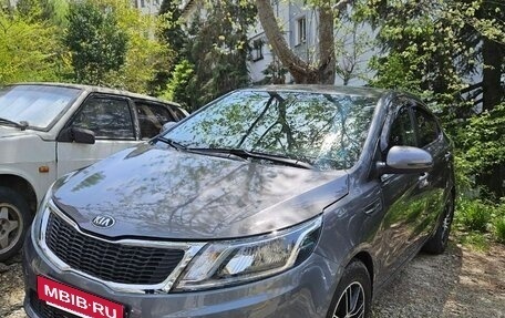 KIA Rio III рестайлинг, 2013 год, 650 000 рублей, 1 фотография