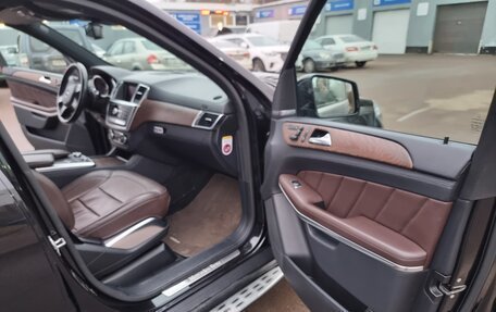 Mercedes-Benz GL-Класс, 2012 год, 2 500 000 рублей, 15 фотография