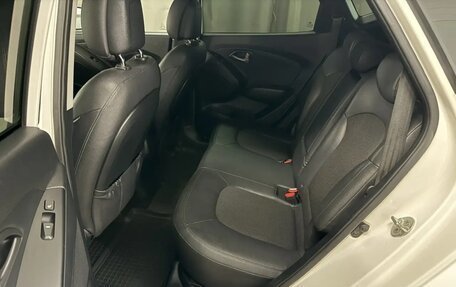 Hyundai ix35 I рестайлинг, 2013 год, 1 300 000 рублей, 10 фотография