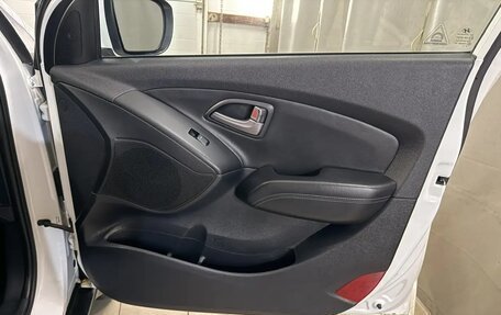 Hyundai ix35 I рестайлинг, 2013 год, 1 300 000 рублей, 6 фотография