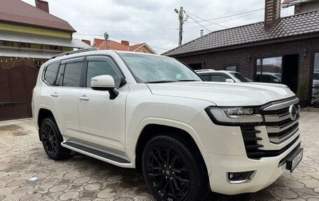 Toyota Land Cruiser, 2023 год, 10 700 000 рублей, 3 фотография