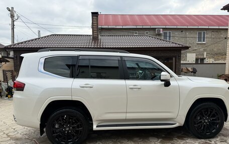 Toyota Land Cruiser, 2023 год, 10 700 000 рублей, 4 фотография