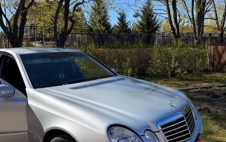Mercedes-Benz E-Класс, 2005 год, 820 000 рублей, 5 фотография