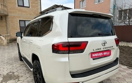 Toyota Land Cruiser, 2023 год, 10 700 000 рублей, 6 фотография