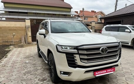 Toyota Land Cruiser, 2023 год, 10 700 000 рублей, 8 фотография