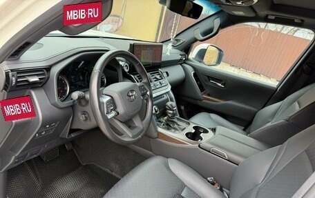 Toyota Land Cruiser, 2023 год, 10 700 000 рублей, 19 фотография