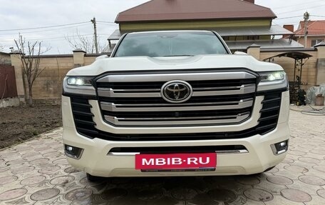Toyota Land Cruiser, 2023 год, 10 700 000 рублей, 31 фотография