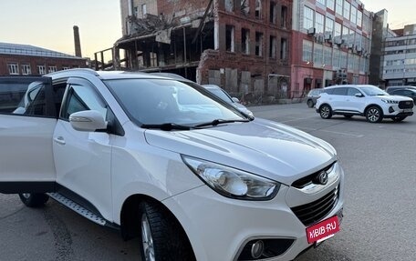 Hyundai ix35 I рестайлинг, 2011 год, 1 000 000 рублей, 3 фотография
