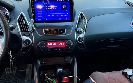 Hyundai ix35 I рестайлинг, 2011 год, 1 000 000 рублей, 5 фотография